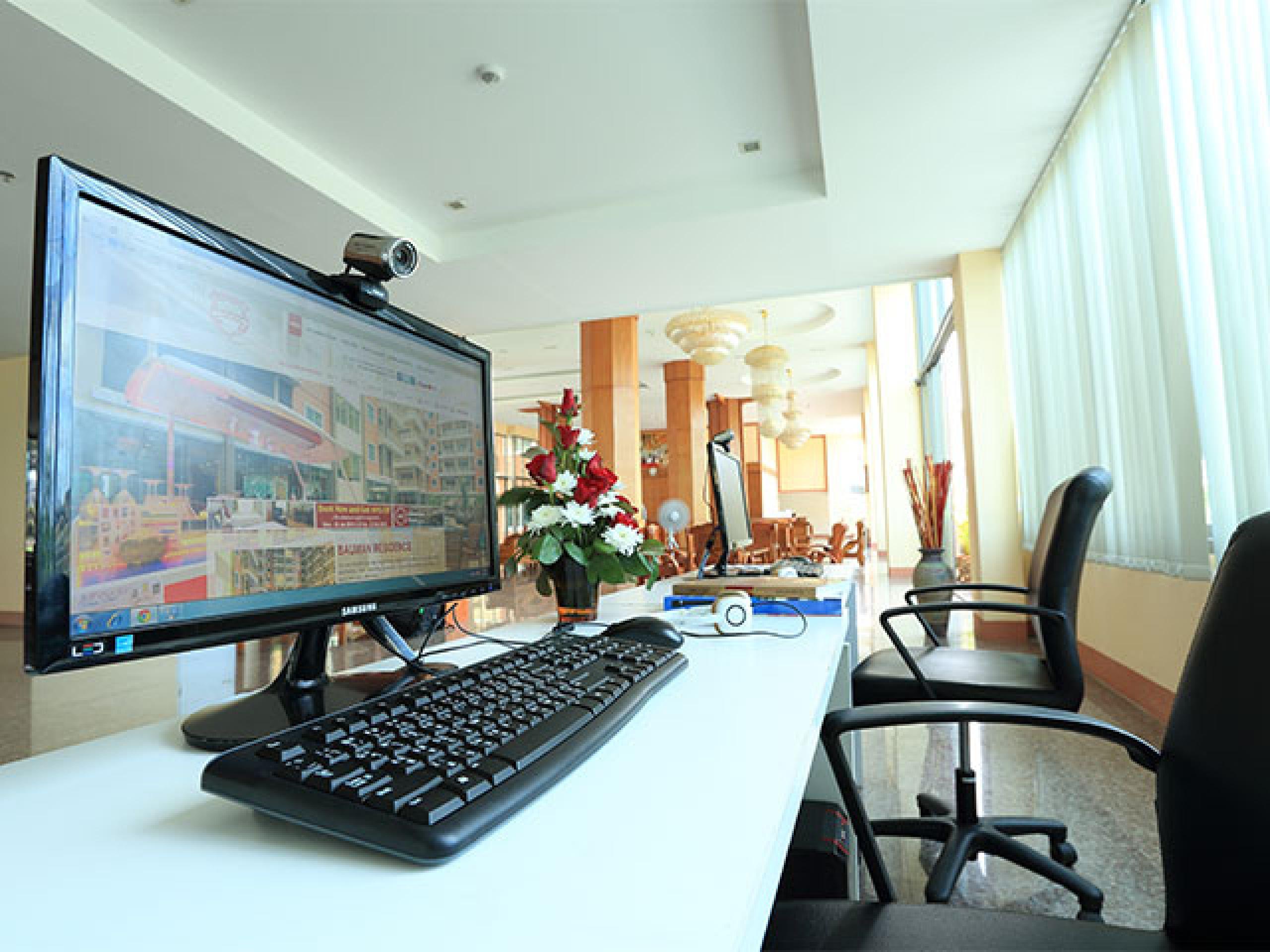 Bauman Residence Phuket Exterior foto