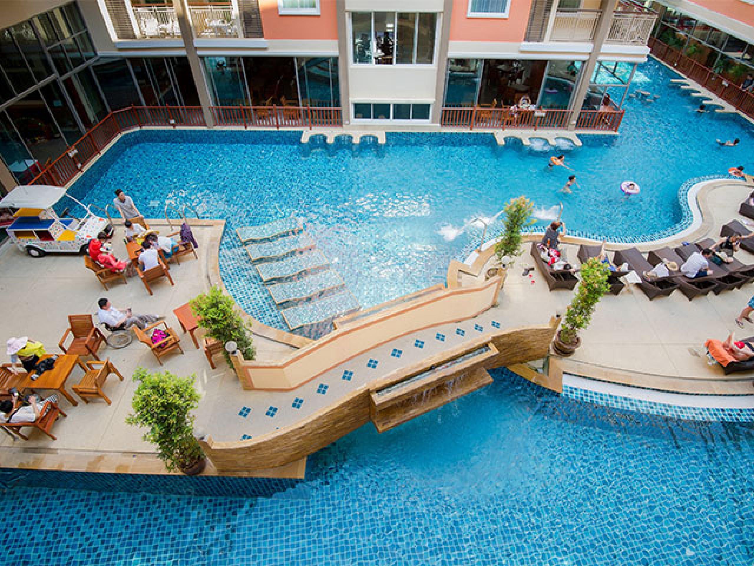 Bauman Residence Phuket Exterior foto